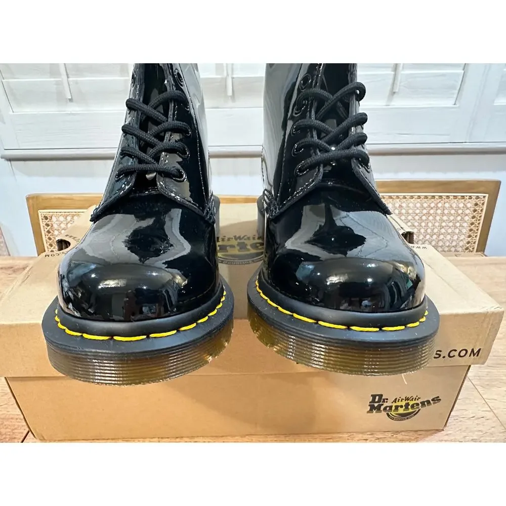 Dr. Martens Docs 1460 Bex Patent Leather Lace Up Women's Boots Size 7 NIB Iconic